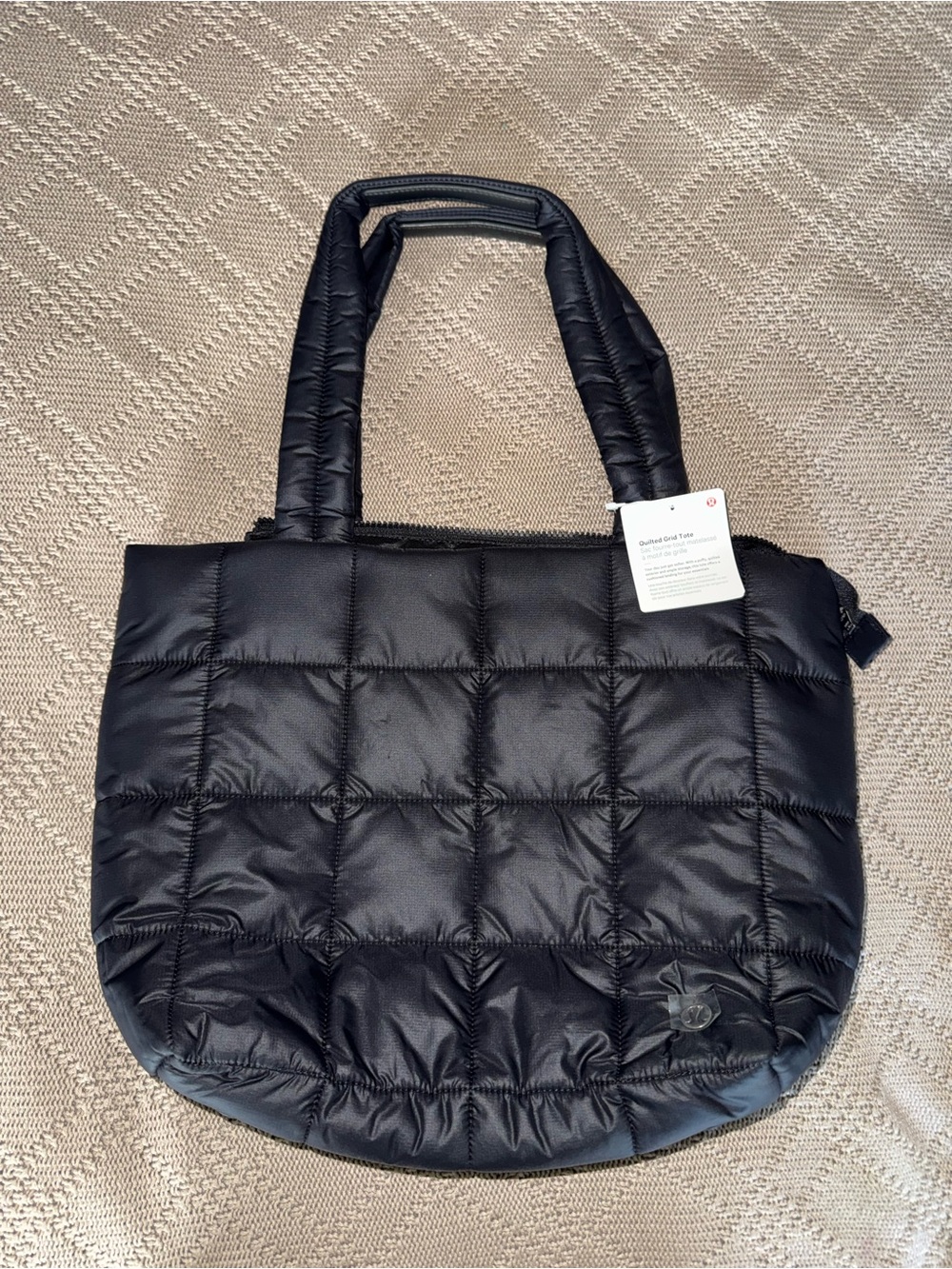 Lululemon wunder puff tote